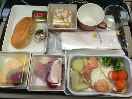 IMG_2058.JPG ベトナム航空 洋食